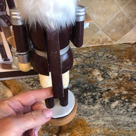 Kurt Adler Hershey’s S’mores Nutcracker NWT in Box 14 inches - Picture 12 of 12